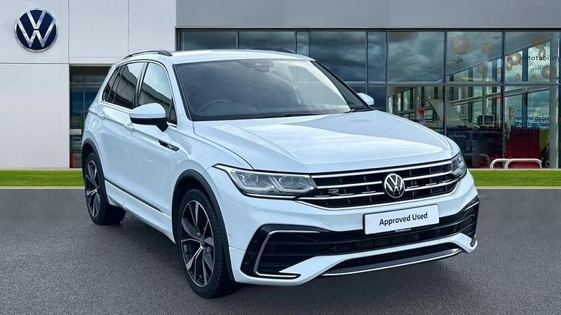 Used VW Tiguan R-line 150 HP (110 kW) 2022 Pure white SUV