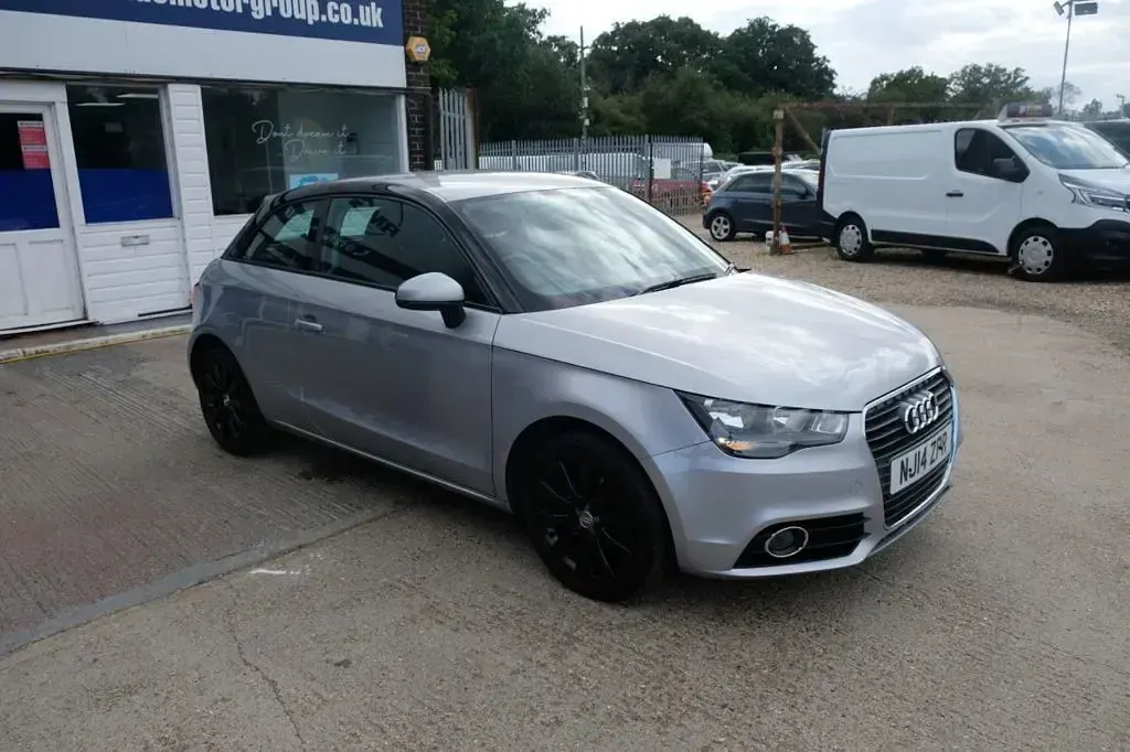 Used Audi A1 Sport 122 HP (89 kW) 2014 Silver Hatchback