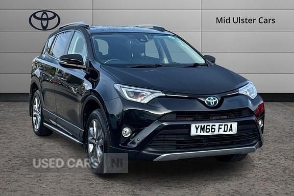 Used Toyota RAV4 197 HP (144 kW) 2016 Black SUV