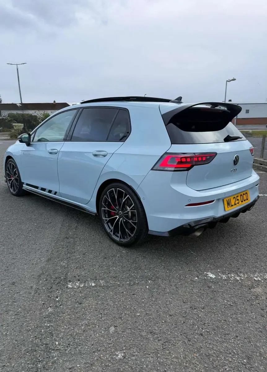 Used VW Golf VIII GTI Clubsport 300 HP (220 kW) 2025 Blue Hatchback