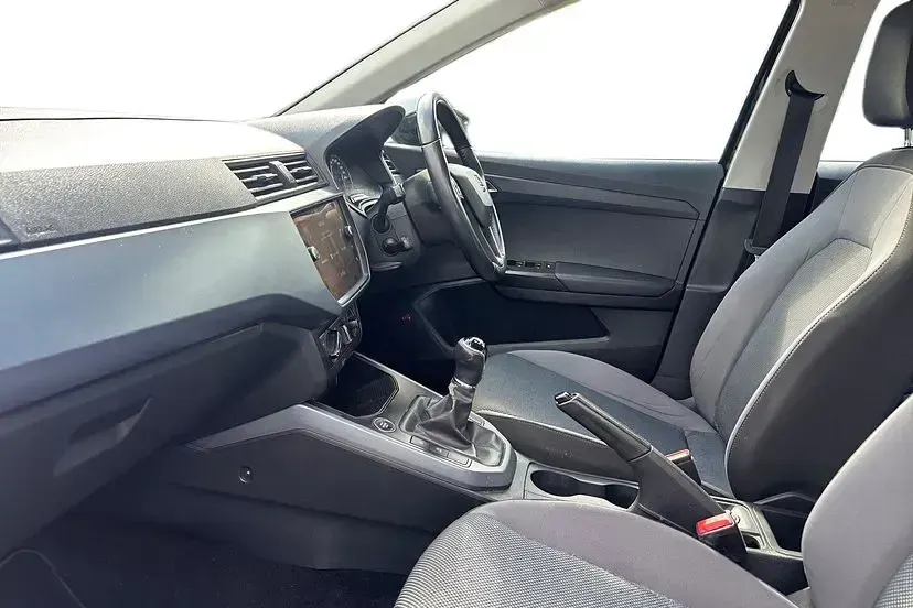 Used Seat Arona SE Technology 95 HP (69 kW) 2019 Black SUV