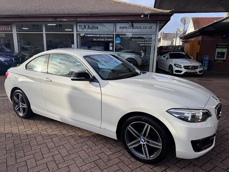 Used BMW 218 Sport Line 2018 White Coupe