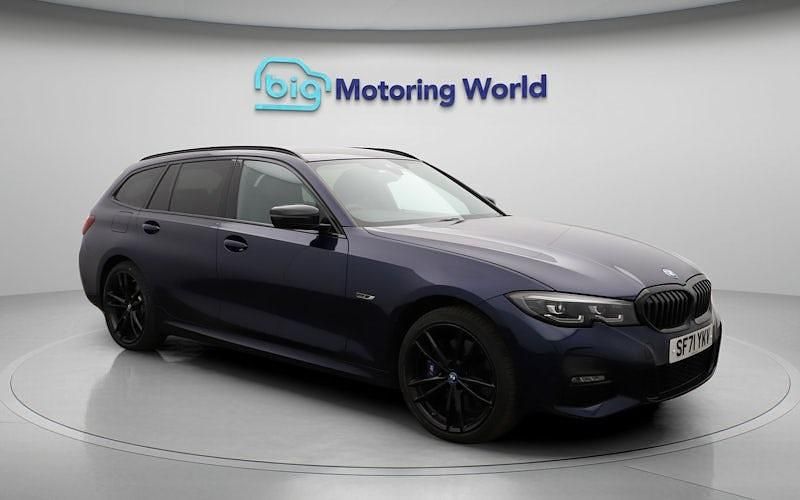 Used BMW 330e M Sport 292 HP (214 kW) 2021 Blue Estate