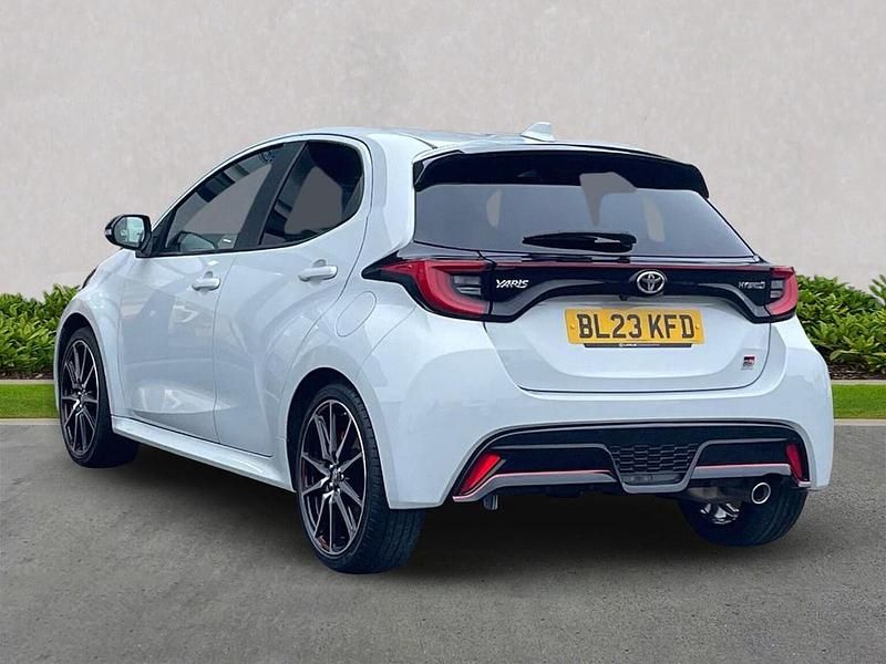 Used Toyota Yaris Hybrid Sport 116 HP (85 kW) 2023 Grey Hatchback