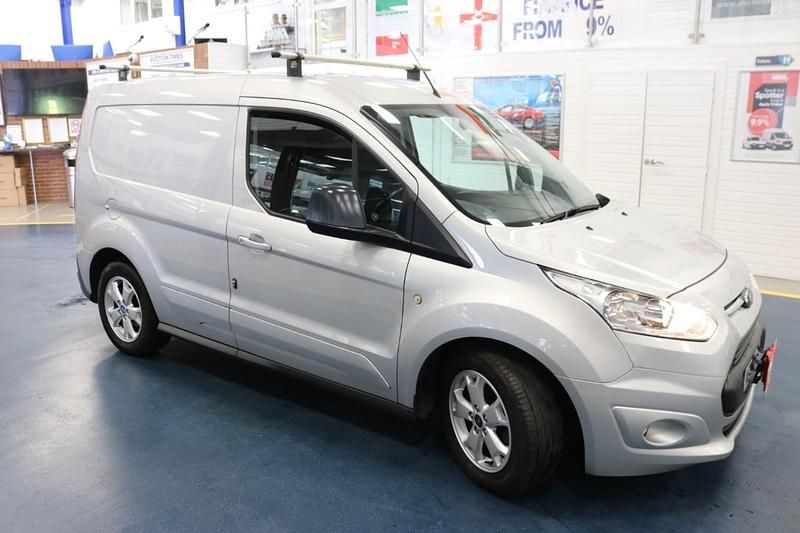 Used Ford Transit Connect Limited 120 HP (88 kW) 2017 Silver MPV