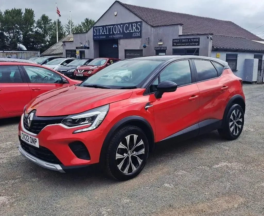 Used Renault Captur LIMITED 90 HP (66 kW) 2022 Red SUV