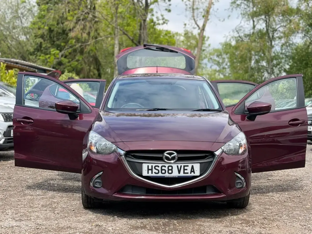 Usado Mazda 2 2019 Vermelho Citadino