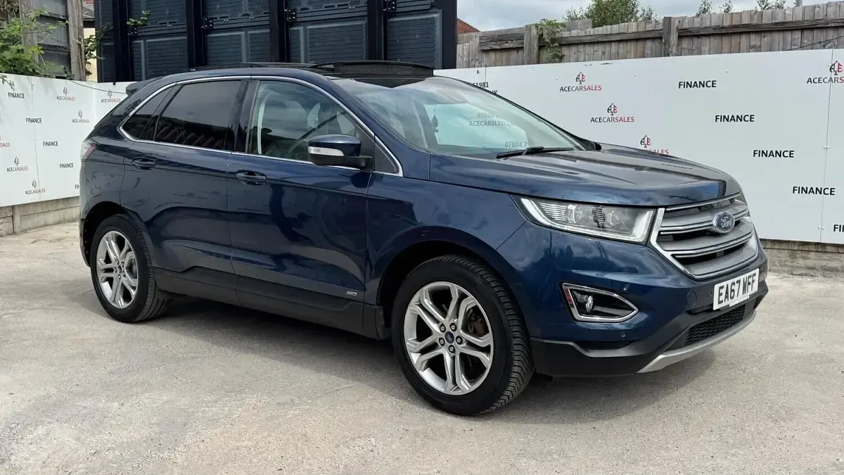 Used Ford Edge Titanium 210 HP (154 kW) 2017 Blue SUV