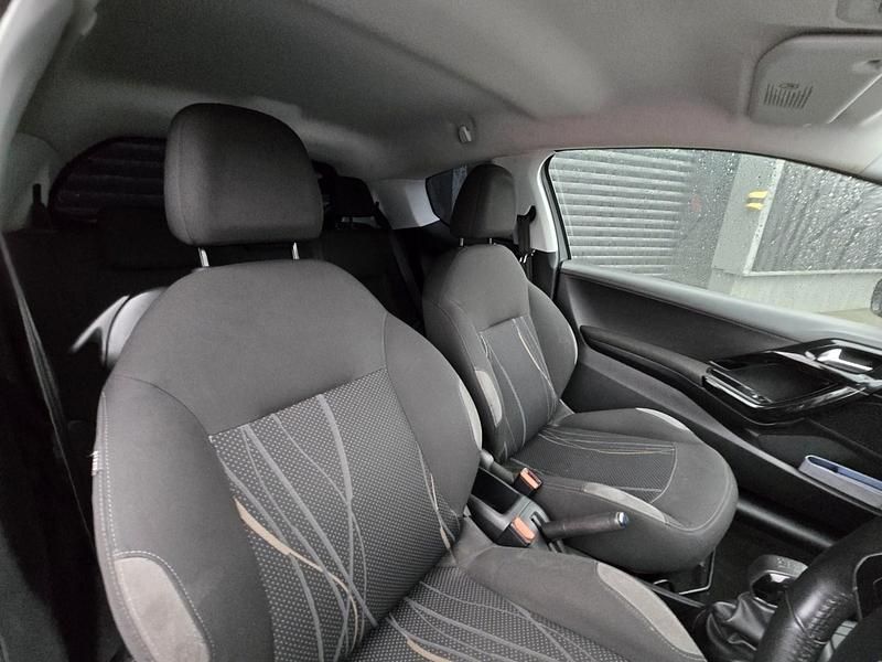 Used Peugeot 208 Active 82 HP (60 kW) 2012 Grey Hatchback