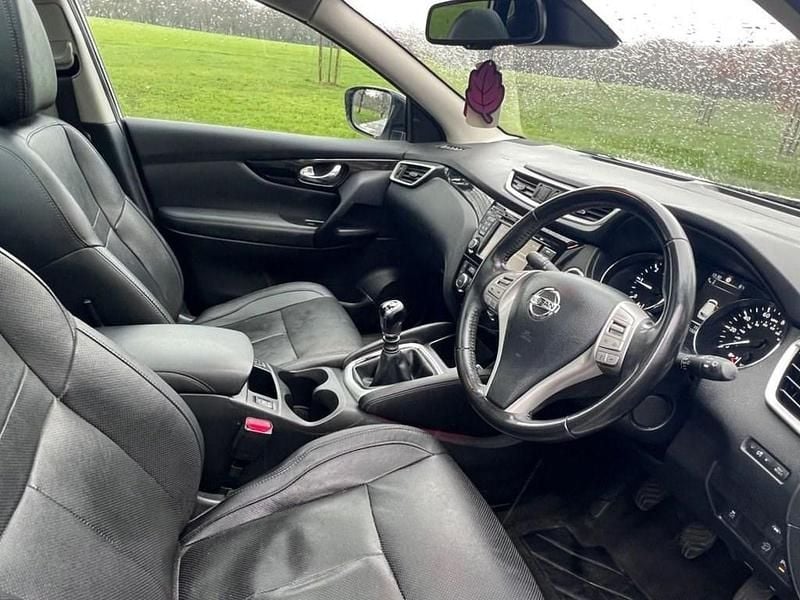 Used Nissan Qashqai S 130 HP (95 kW) 2016 White SUV