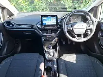 Used Ford Fiesta Zetec 100 HP (73 kW) 2019 White Hatchback