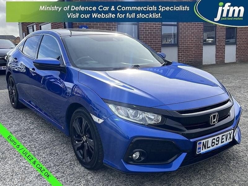 Blue Used 2019 Honda Civic EX Hatchback | £9,995 (Fair price) - Image 1/4
