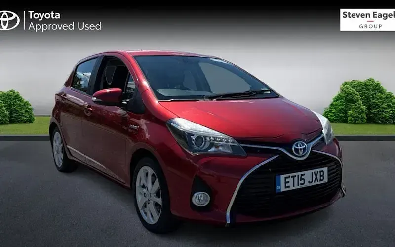 Used Toyota Yaris 101 HP (74 kW) 2016 Hatchback