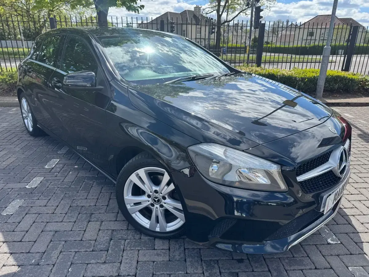 Usado Mercedes A160 2017 Preto Citadino