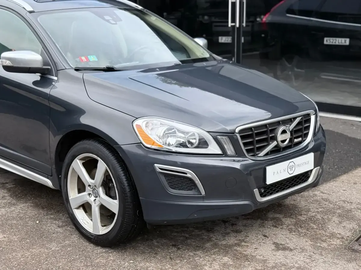 Used Volvo XC60 R-Design 163 HP (119 kW) 2013 Grey SUV