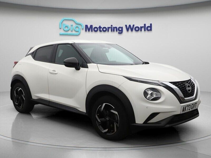 White Used 2023 Nissan Juke N-Connecta SUV | £15,400 (Fair price) - Image 1/4