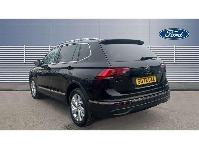 Used VW Tiguan Allspace Life 150 HP (110 kW) 2022 Black SUV