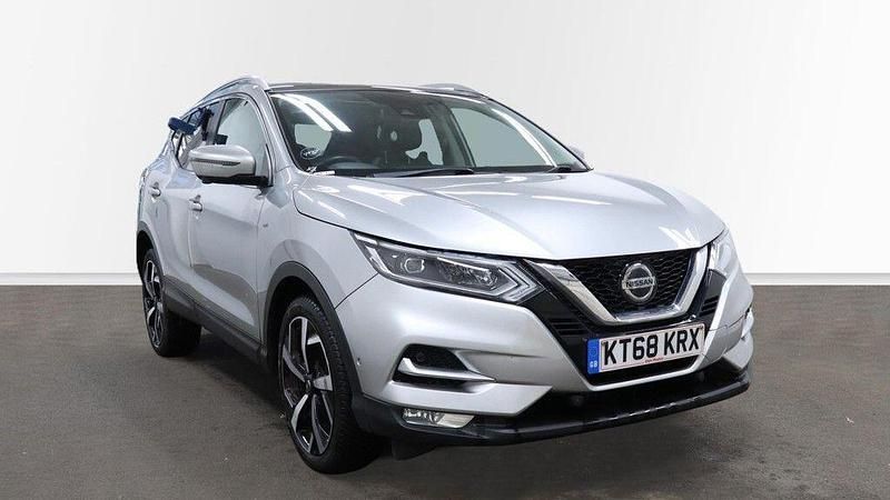 Silver Used 2019 Nissan Qashqai Tekna SUV | £10,690 (Good price) - Image 1/4