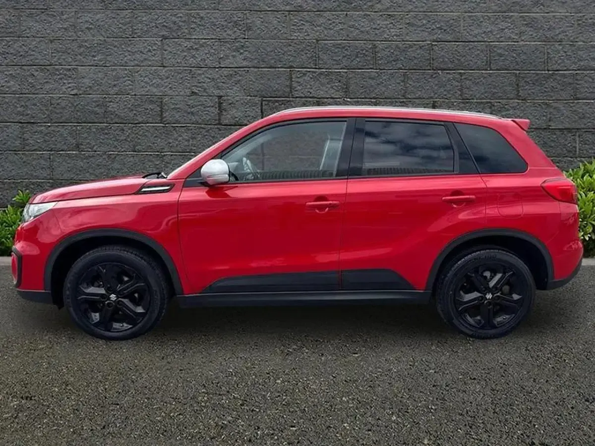 Used Suzuki Vitara 140 HP (102 kW) 2018 Red SUV
