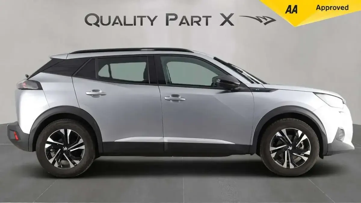 Used Peugeot e-2008 Allure+ 100 kW (136 HP) 2023 Grey SUV
