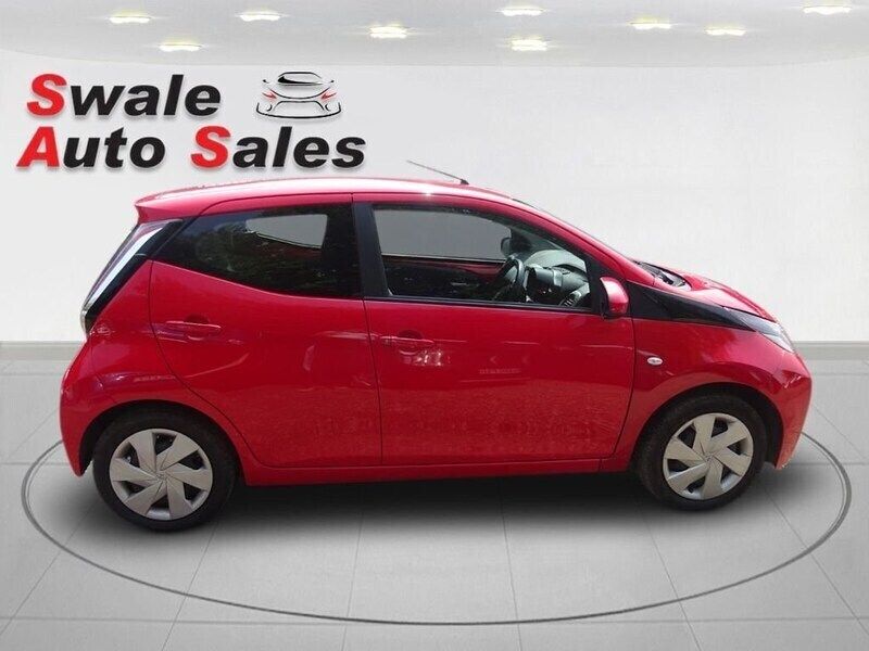 Red Used 2016 Toyota Aygo X-play Hatchback | £4,995 (Good price) - Image 1/4