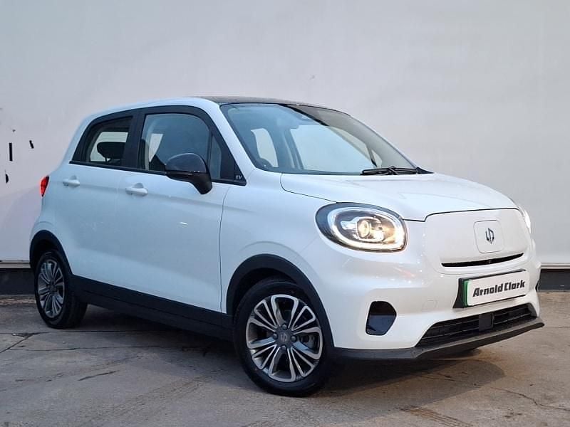 Pearl light white New 2025 Leapmotor T03 Hatchback | £12,498 (Fair price) - Image 1/4