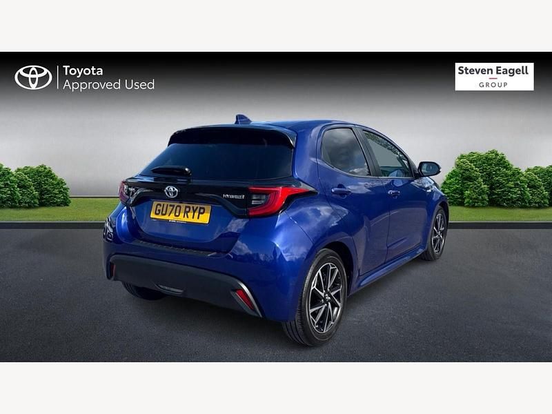 Used Toyota Yaris Hybrid Design 2020 Blue Hatchback