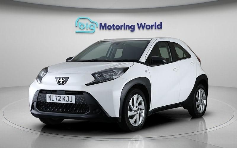 Used Toyota Aygo X PURE 72 HP (52 kW) 2025 SUV