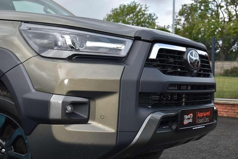 Yellow Used 2025 Toyota HiLux Pickup | £38,450 - Image 1/4