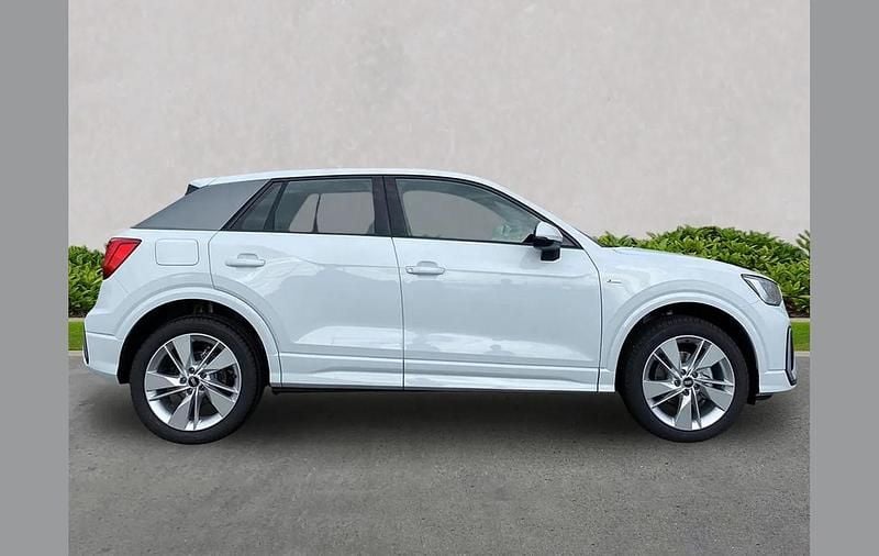New Audi Q2 S-Line 113 HP (83 kW) 2025 Other SUV