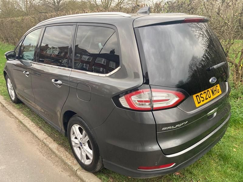 Usado Ford Galaxy Titanium 2020 Cinzento Monovolume