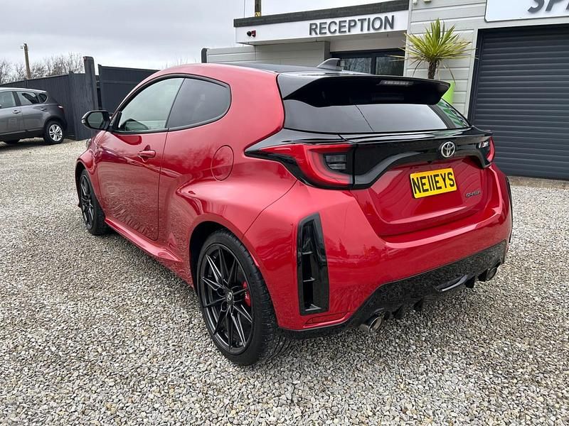 Used Toyota Yaris 2021 Red Hatchback