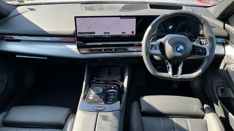 Used BMW 530e M Sport 295 HP (216 kW) 2025 Grey Estate