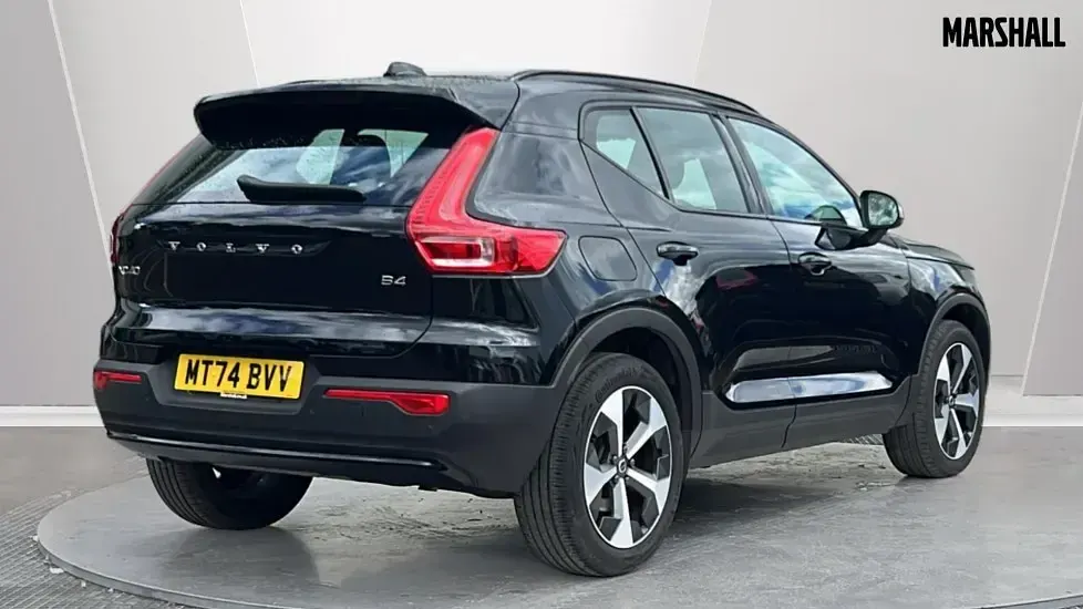 Used Volvo XC40 Plus 197 HP (144 kW) 2024 Black SUV