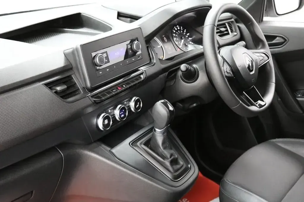 Usado Renault Kangoo 89 kW (122 HP) 2024 Branco Monovolume