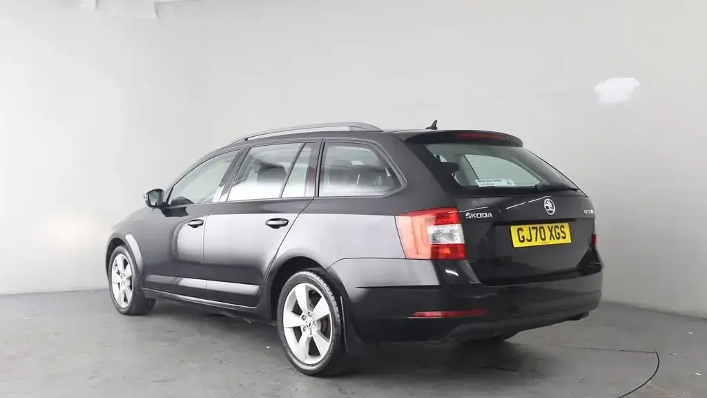 Used Skoda Octavia SE Drive 150 HP (110 kW) 2020 Black Estate