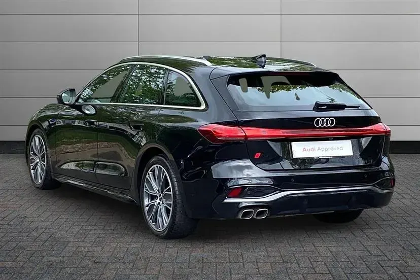 Used Audi A5 Advanced 204 HP (150 kW) 2024 Black Estate