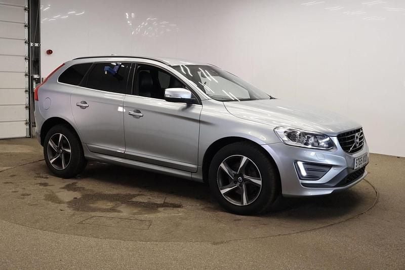 Used Volvo XC60 R-Design 190 HP (139 kW) 2015 Silver SUV