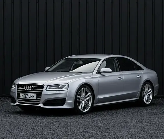 Usado Audi A8 Sport 262 HP (192 kW) 2017 Prateado Sedan
