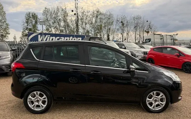 Used Ford B-MAX Zetec 105 HP (77 kW) 2012 Black MPV
