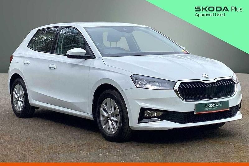 Used Skoda Fabia SE 95 HP (69 kW) 2025 White Hatchback