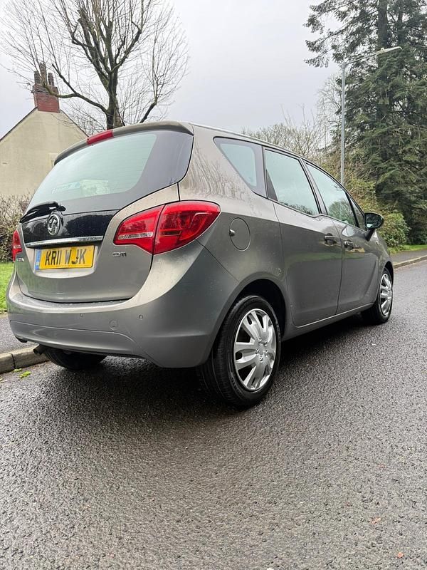 Used Vauxhall Meriva 2011 Brown MPV