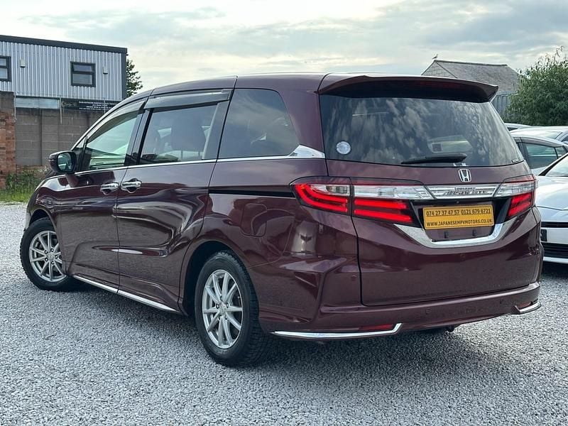 Used Honda Odyssey 2014 Red MPV