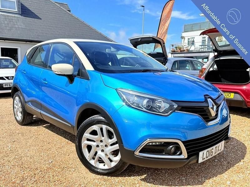 Blue Used 2016 Renault Captur Dynamique SUV | £6,295 (Fair price) - Image 1/3