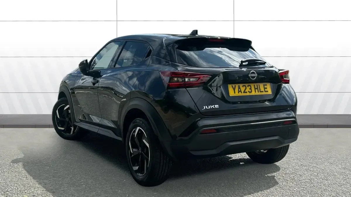 Used Nissan Juke N-Connecta 114 HP (83 kW) 2023 Black SUV