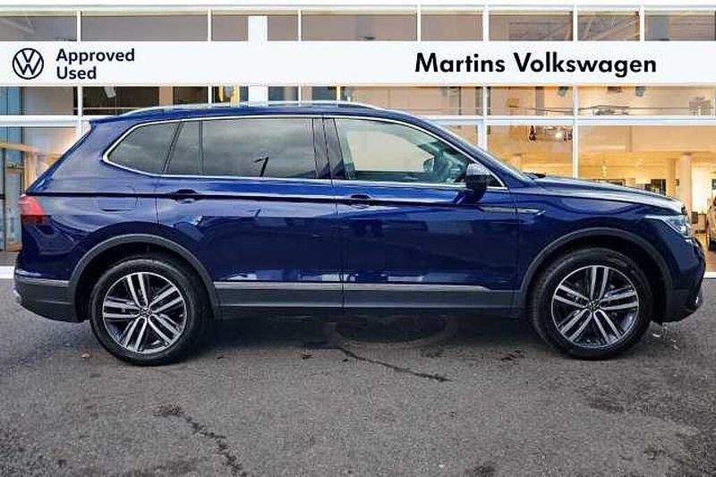 Used VW Tiguan Allspace Elegance 150 HP (110 kW) 2024 Blue SUV