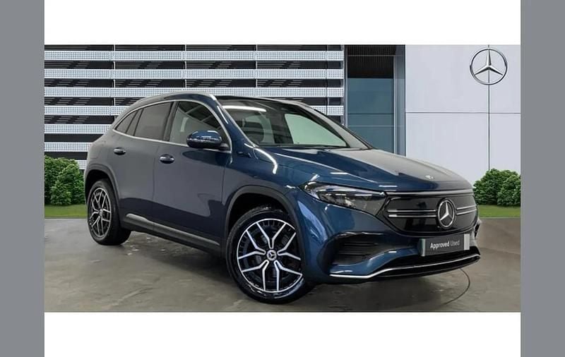 Käytetty Mercedes EQA250 AMG Line Premium 139 kW (190 HP) 2022 Katumaasturi