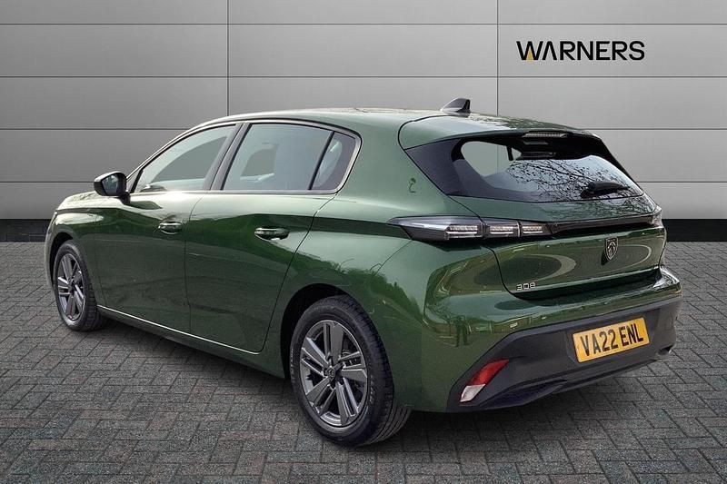 Used Peugeot 308 Active Premium 129 HP (94 kW) 2022 Green Hatchback