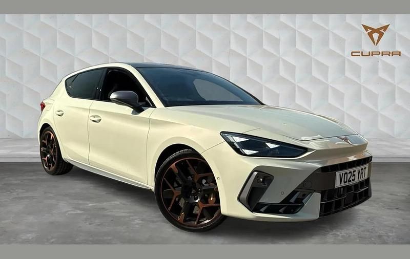 Grey Used 2025 Cupra Leon VZ3 Hatchback | £42,643 - Image 1/4