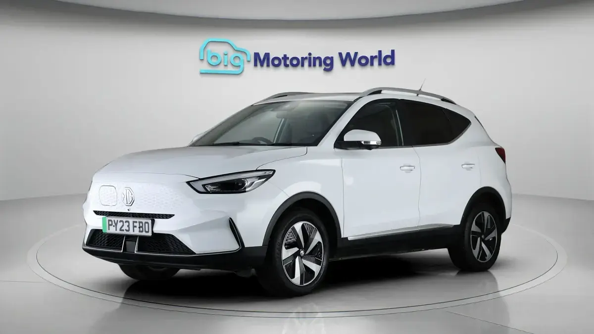 Used MG ZS Trophy 114 kW (156 HP) 2023 White SUV